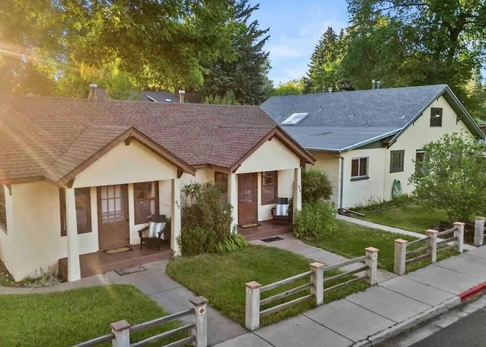 Stylish Heart Of Downtown Unit With Hottub * Flagstaff